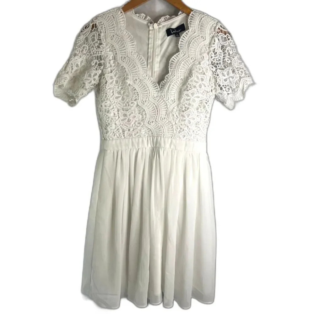 Lulus White Lace Bodice Pleated Skirt‎ Fit & Flare Angel in Disguise Dress Sz SM